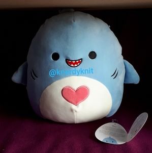 12" Heart Belly Rey the Shark Squishmallow Valentine's Limited Edition